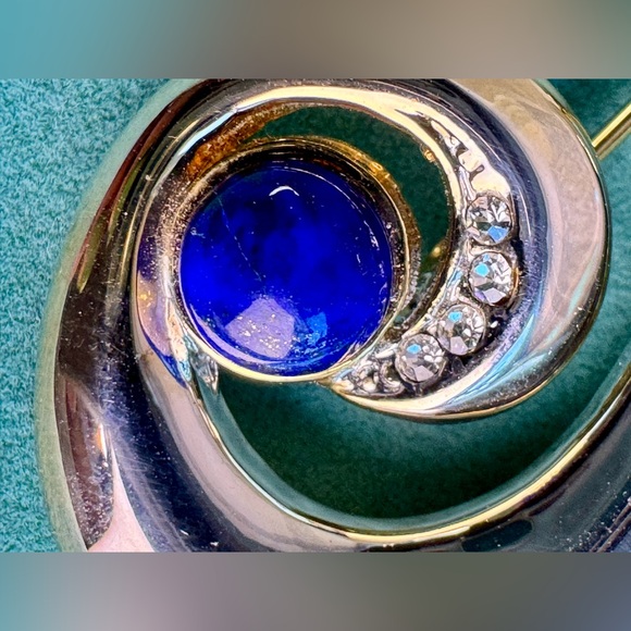 Silver & Gold Tone Blue Swirl Brooch - Picture 10 of 11